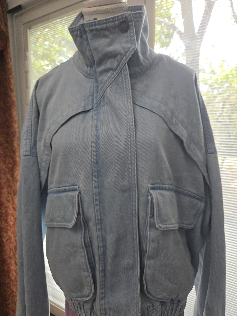 NWT - KBB KAHLANA - Light Blue Jean Womens Casual Zip-Front Bomber Jacket Small